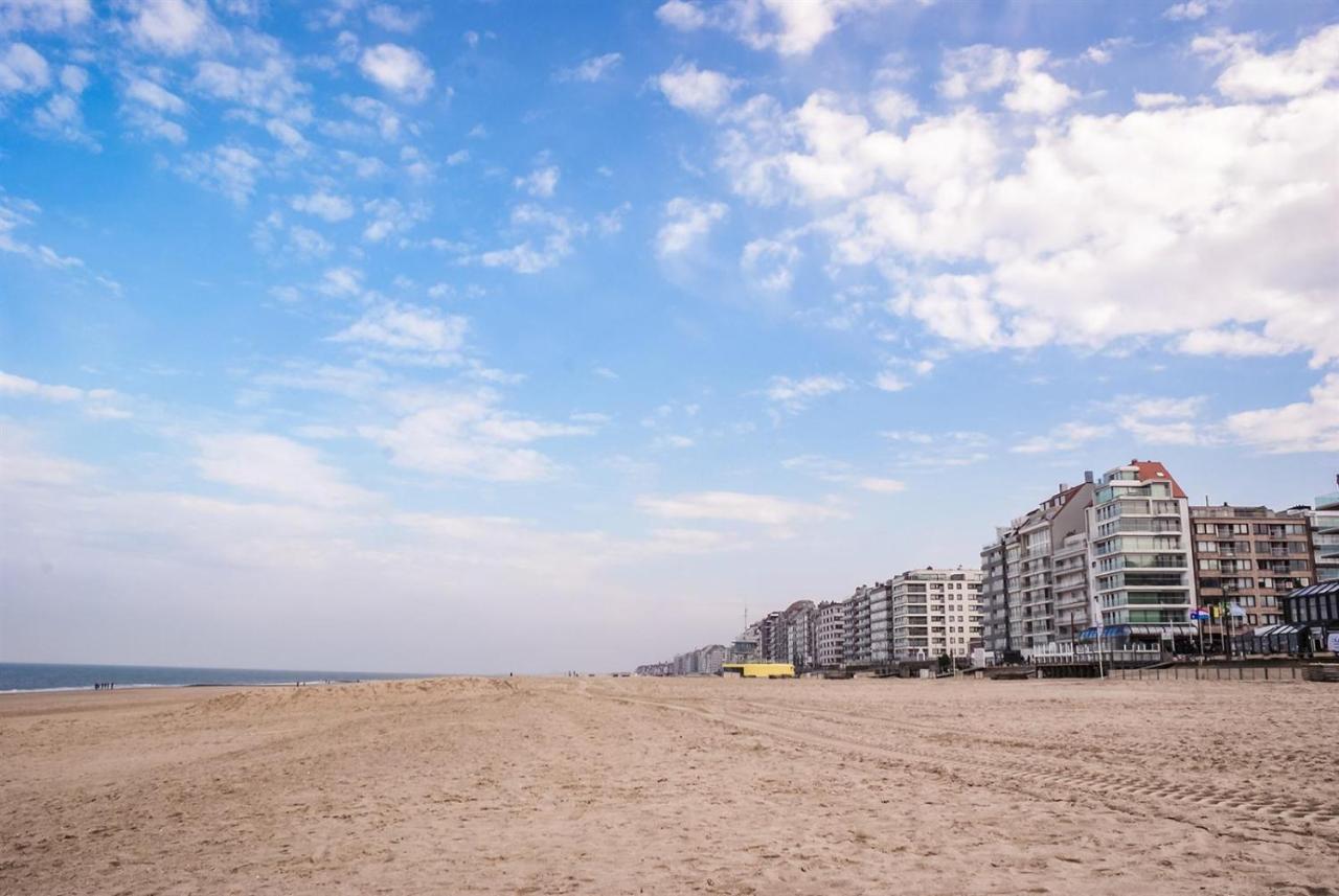 Modern Gelijkvloers Gezinsappartement Knokke-Heist Exterior foto